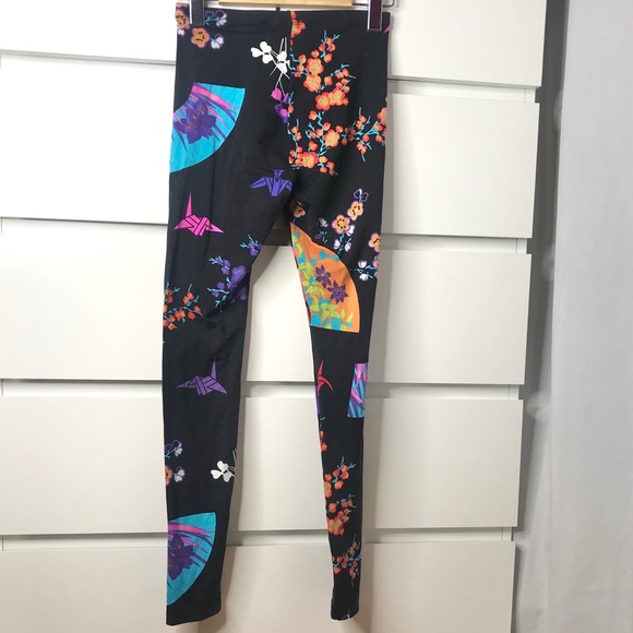 Versace x H&M Jacket and Leggings - Picture 5 of 8